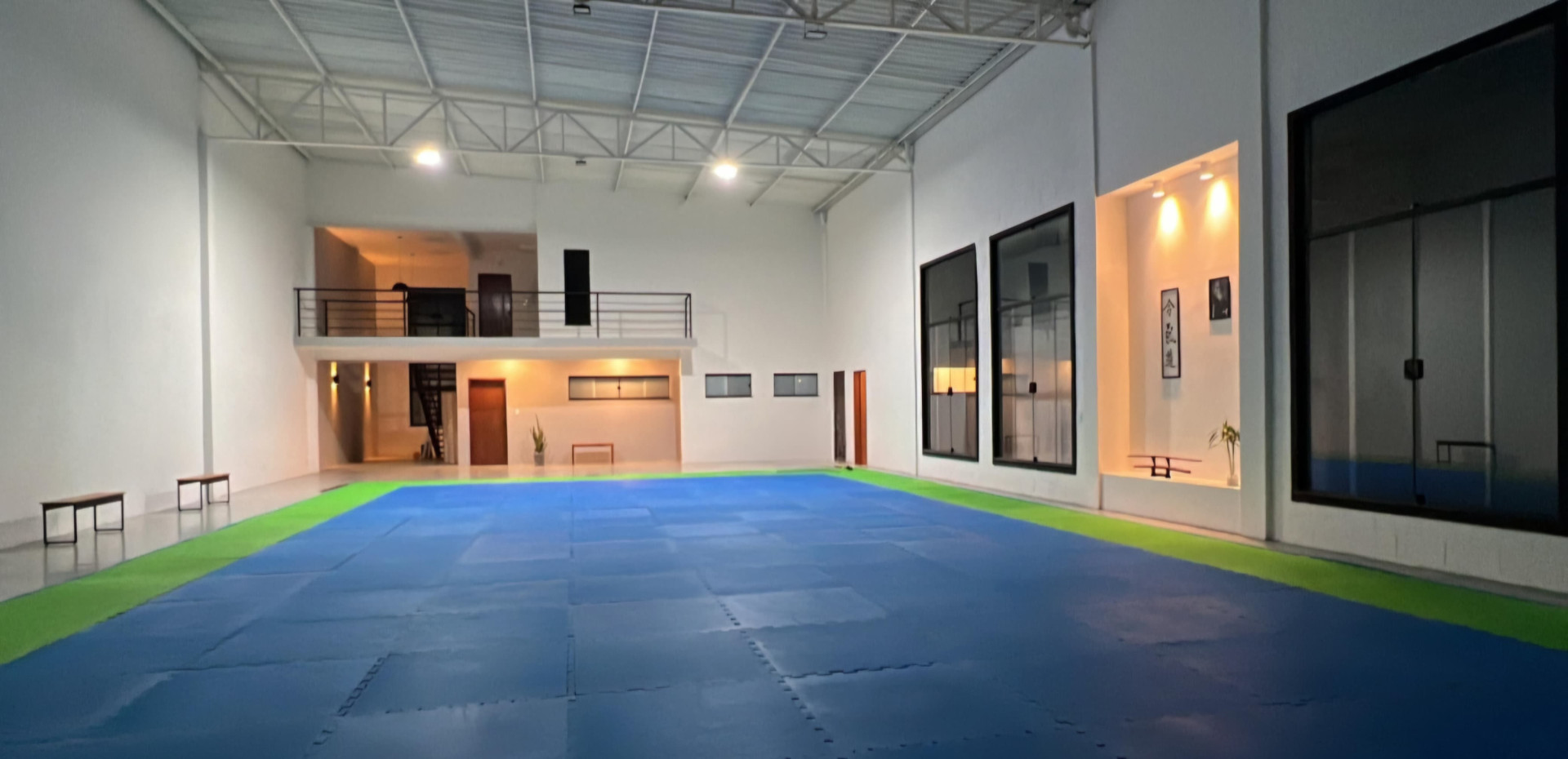 Dojo Coroa do Meio Dojo Coroa do Meio